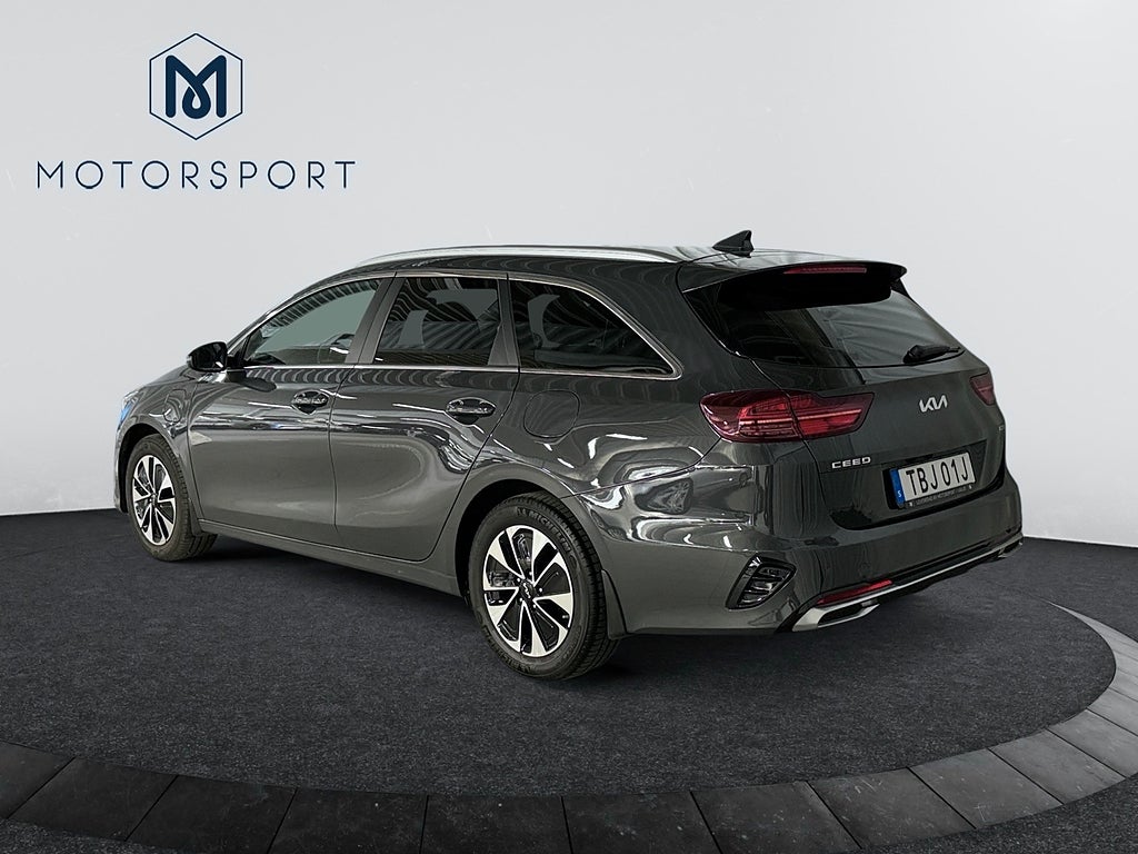 Kia Ceed SW PHEV Advance Adapt-farth Backkamera Rattvärme Navi bild 4