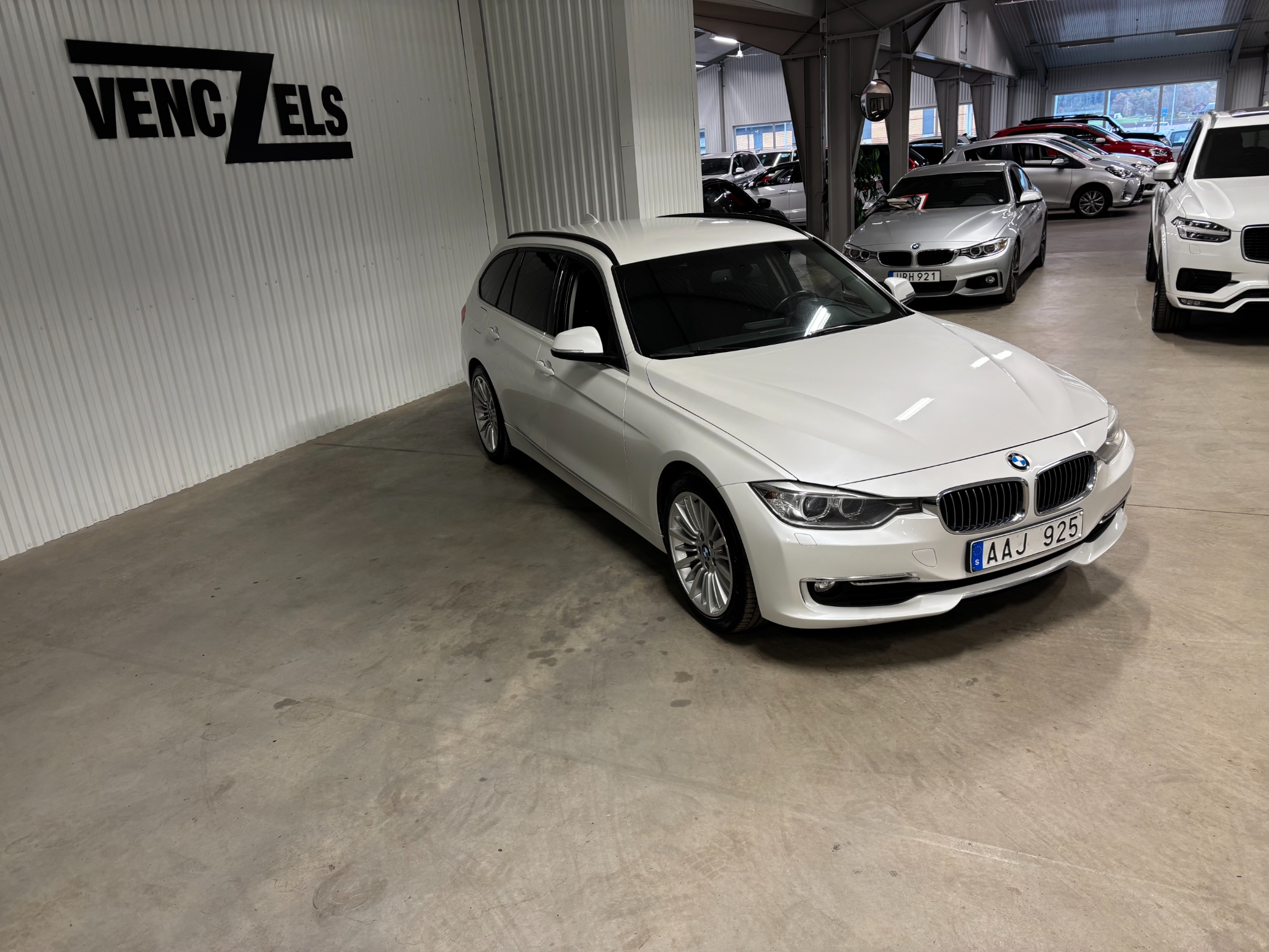 BMW 328i Luxury Line 2013, bild 2/10