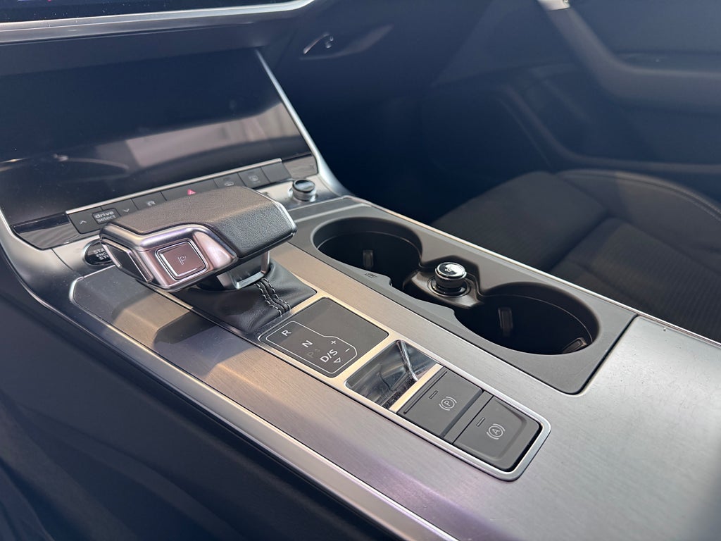 Audi A6 2023 - miniatyr 16