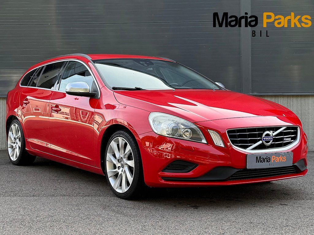 Volvo V60 T3 Momentum, R-Design Euro 5 Nyservad Kamrem Bytt 