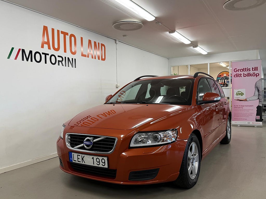 Volvo V50 D2 Kinetic Euro 5 / Nyservad / Bra skick!
