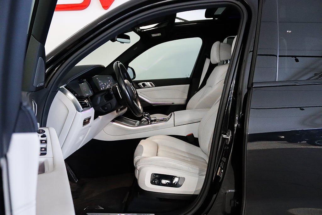 BMW X5 xDrive45e iPerformance M Sport Pano Sky Lounge H/K HuD