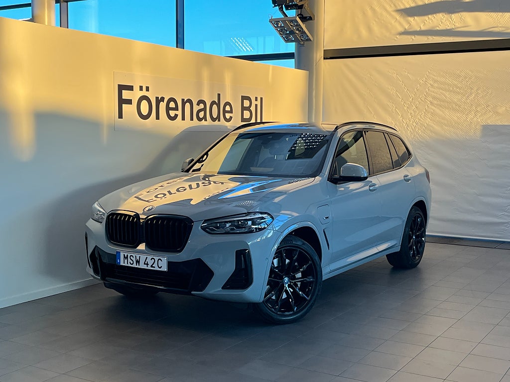 BMW X3 xDrive30e M Sport Rattvärme HiFi Dragkrok Tonade Rutor 