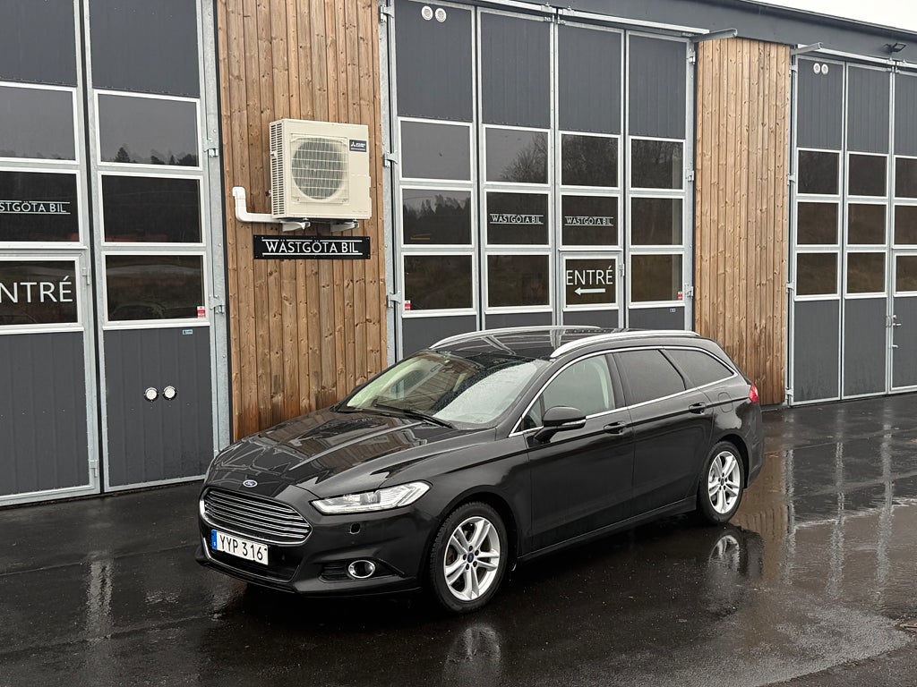Ford Mondeo Kombi 2.0 TDCi Powershift Titanium | SE UTR