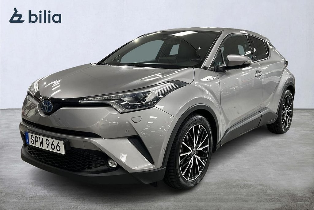 Toyota C-HR Hybrid 1,8 Executive Skinn JBL Teknik Webasto Drag