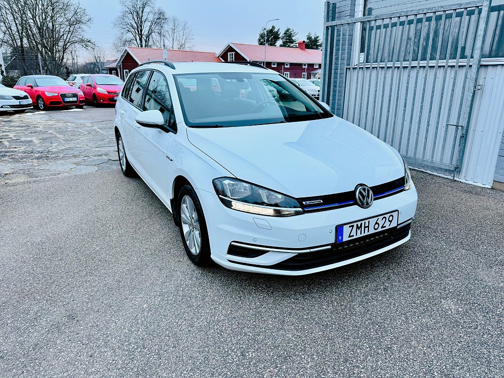 Volkswagen Golf 1.5 TGI 130HK DSG SPORTSCOMBI / VÄRMARE 