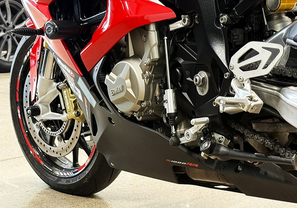 BMW Motorrad S 1000 RR Racing Red, 1 605 mil | SC Project | Nybes