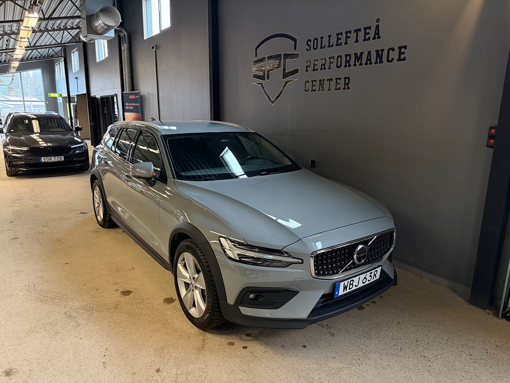 Volvo V60 Cross Country B5 AWD Geartronic Plus Euro 6