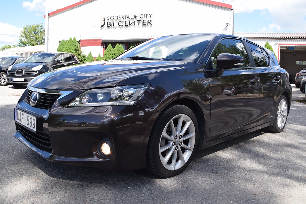 Lexus CT 200h 1.8 CVT F Sport Euro 5 B-Kamera Skinn 