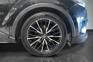SUV Toyota C-HR 5 av 24