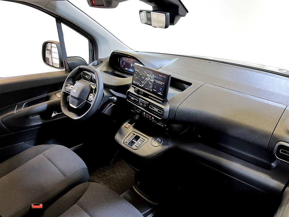 Bild på Peugeot Partner Plus 130hk Aut L2 - EDITION! SERVICE & V-HJUL INGÅR!