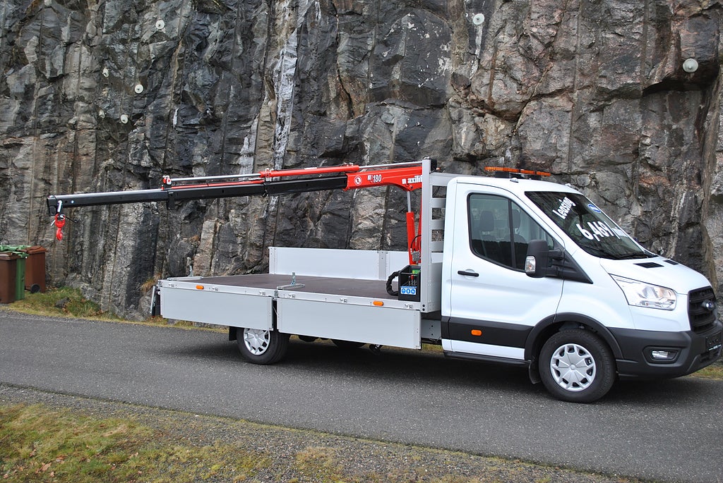 Ford Transit  Flakbil  med Kran ML 180,3 2025 