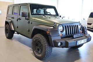 SUV Jeep Wrangler 4 av 15