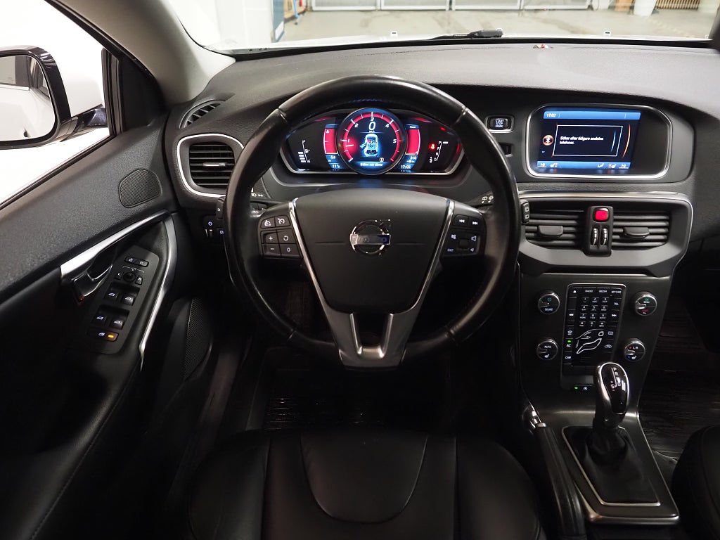 Volvo V40 D3 Geartronic Summum Drag Kamera D-Värm Skinn 2014