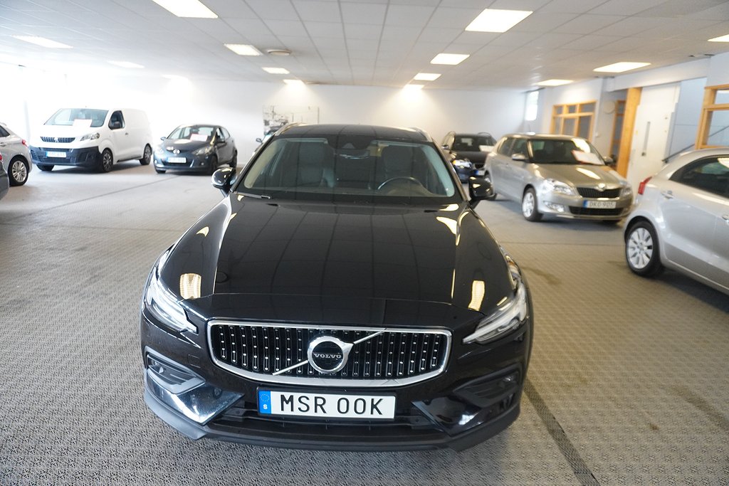 Volvo V60 Cross Country B4 AWD Geartronic Momentum Euro 6