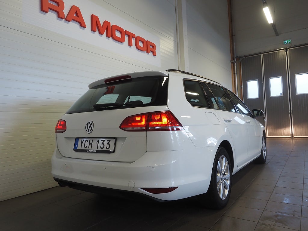 Volkswagen Golf Sportscombi 1.6 TDI| Backkamera | P-Sen | Drag | 2016