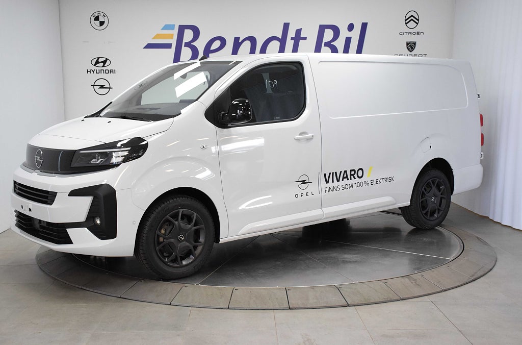 Opel Vivaro L3 ELITE | Värmare & Drag | Moms | Matrix-strålkastare|