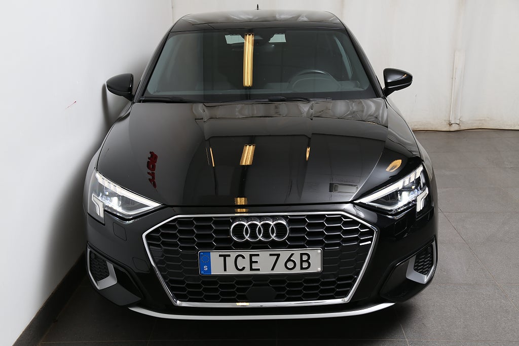 Audi A3 Sportback 35 TFSI S Tronic 150hk Cockpit CarPlay