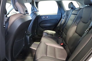 SUV Volvo XC60 18 av 32