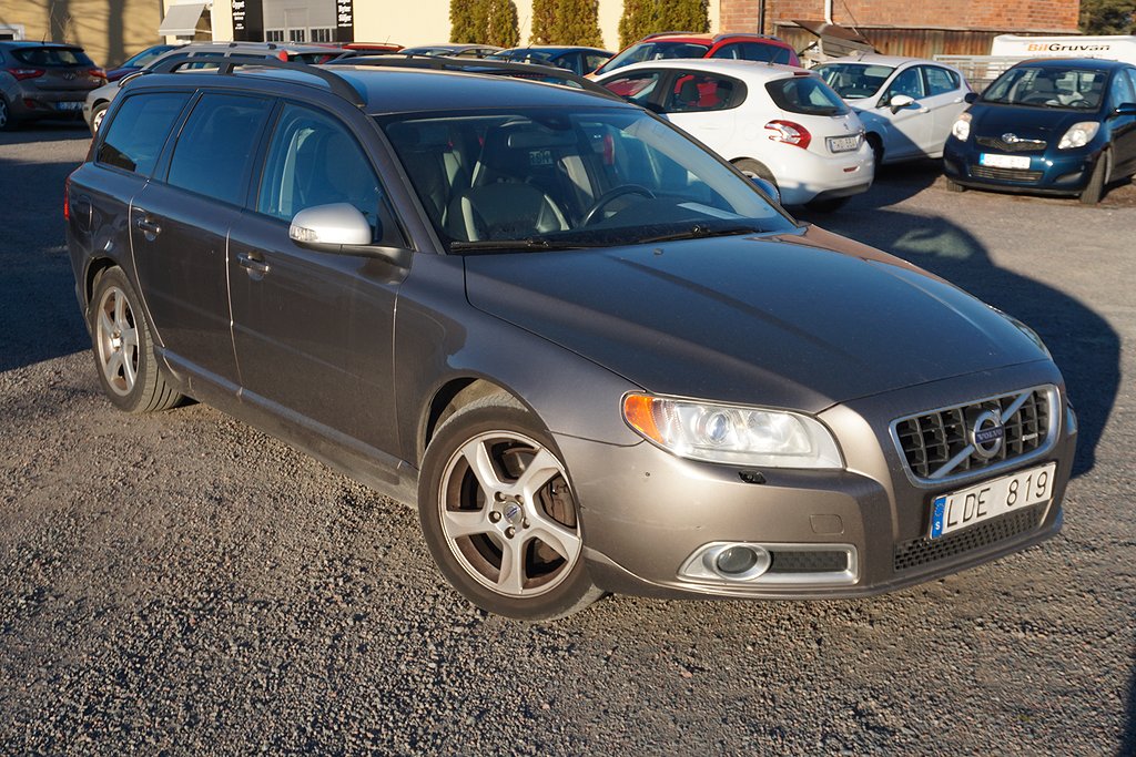 Volvo V70 2.5 FT 231 hk   Aut R-Design 