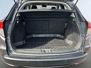 Honda HR-V 1.5 i-VTEC CVT Kamera/Motor-Värmare/Extraljus/S&V-Däck – bild 12