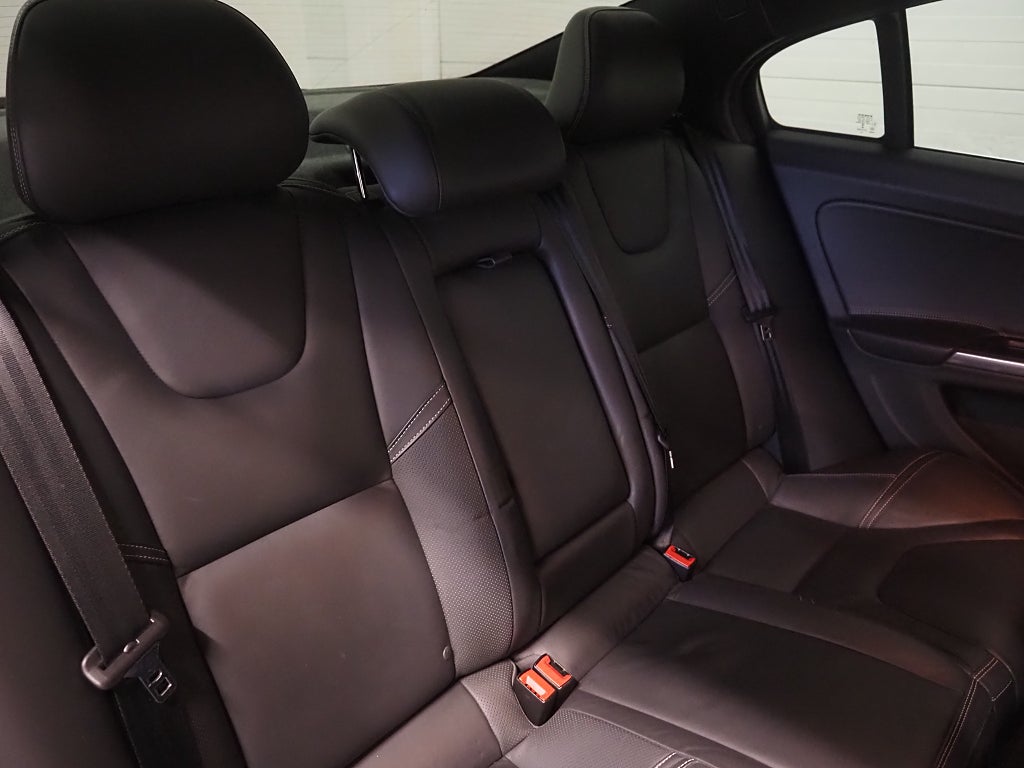 Volvo S60 D4 190hk R-Design BE Pro Taklucka|Kamera|H/K|Drag 2016