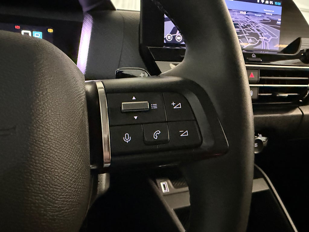 Citroën C4 1.2 Aut Backkamera Navi Carplay Head-Up 1 ägare bild 25