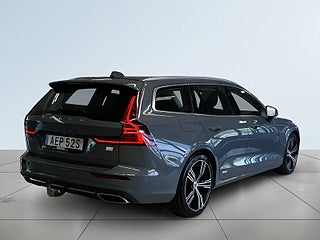 Volvo V60 Recharge T8 AWD Inscription Drag Kamera Mvärm Navi S&V