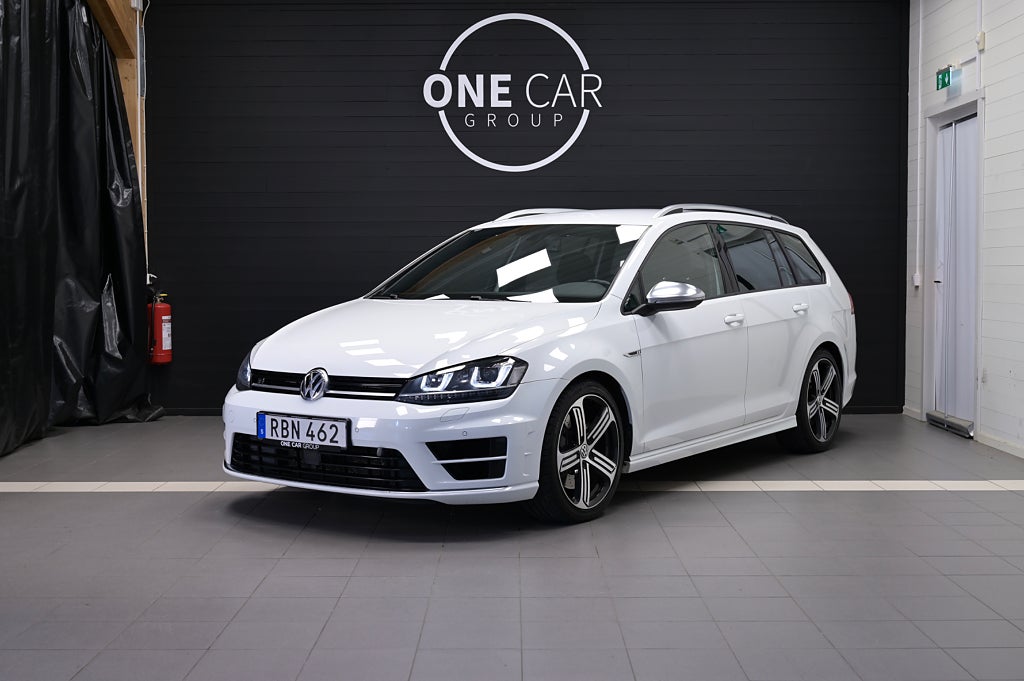 Volkswagen Golf Sportscombi R 2.0 TSI 4Motion Endast 2 brukare Adaptiv