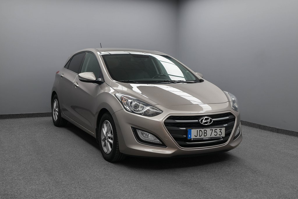 Hyundai i30 1.6 CRDi 110hk Comfort Eco Euro 6 Drag Rattvärme