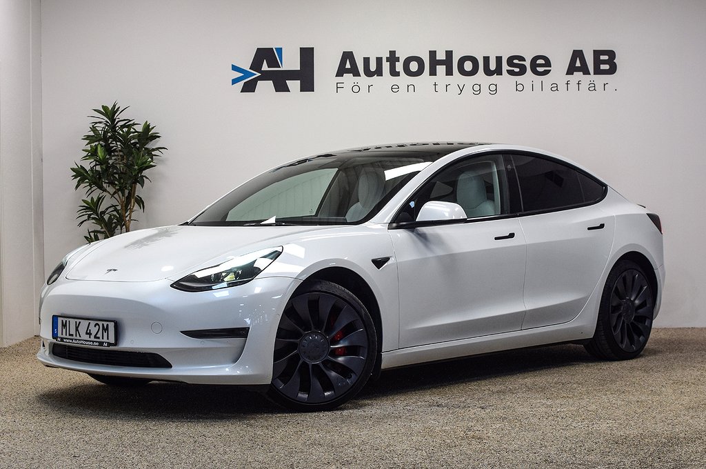 Tesla Model 3 Performance 513HK Vit Interiör Ryzen Svensksåld