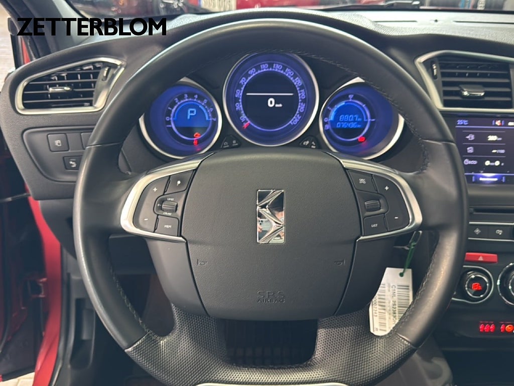 Halvkombi DS DS4 12 av 14