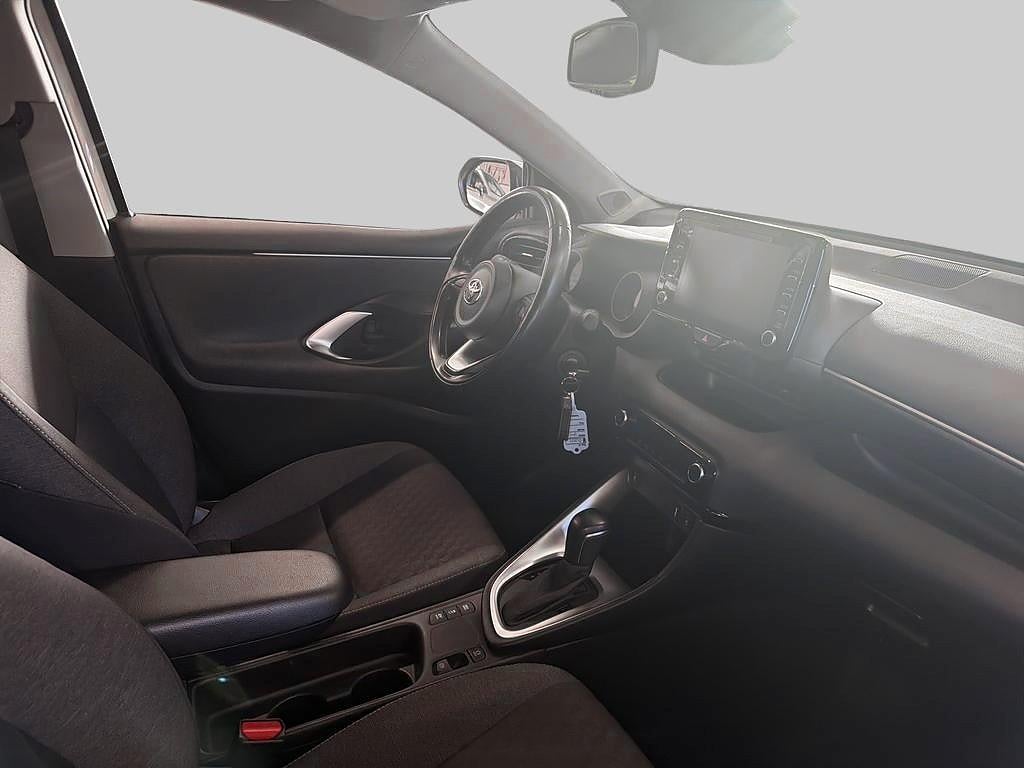Toyota Yaris 2021 - miniatyr 6