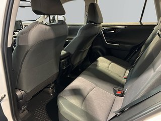 Toyota RAV4 Hybrid AWD-i E-CVT Värmare Kamera Psens S&V-däck