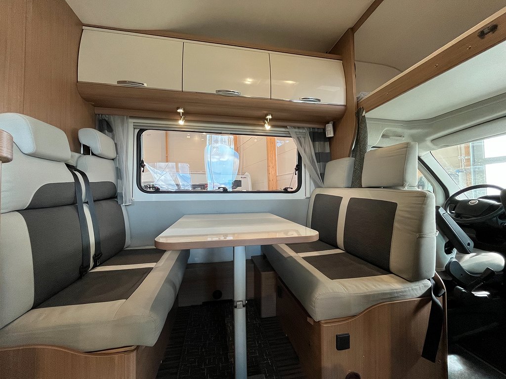 Sun Living A 49 DP /Automat/6 bältad/6 sovplatser/Drag/Solcell - Sun Living