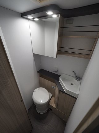 Husbil-halvintegrerad Sun Living S 75 SL 18 av 23