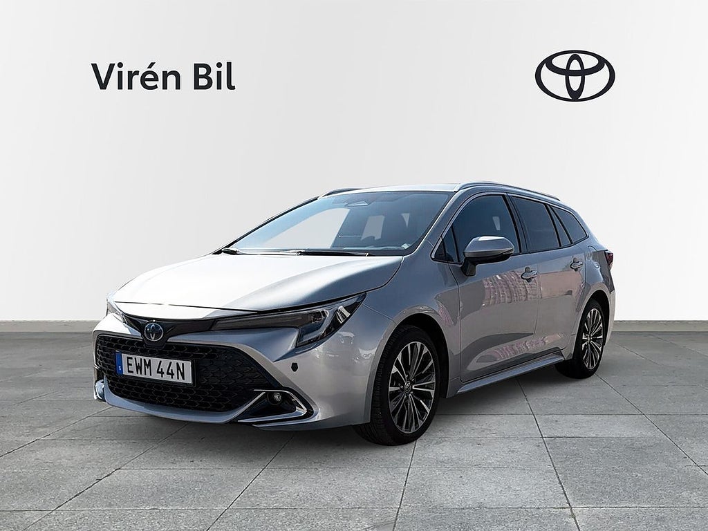 Toyota Corolla Touring Sports Hybrid Style (Vhjul,drag)