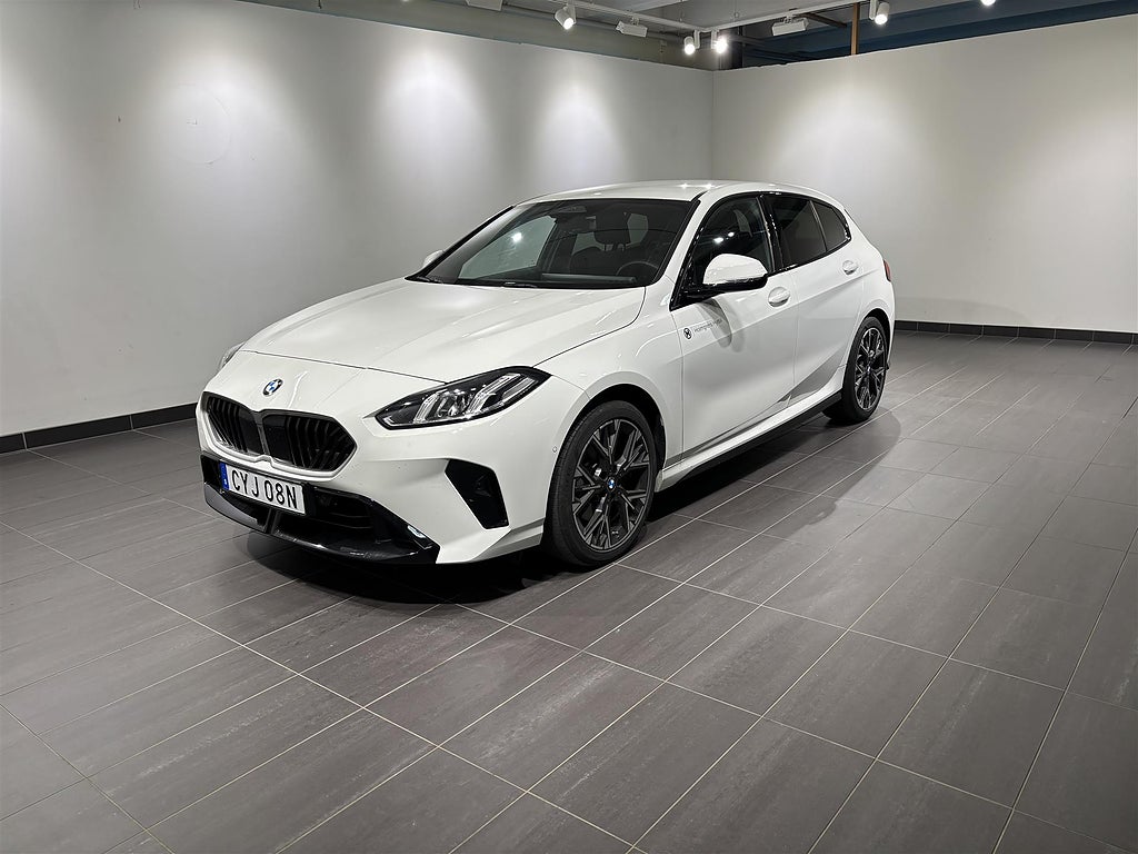 BMW 120 M Sport Aut Kamera DAP Shadow Line | Ränta 1,99% (CYJ08N ...