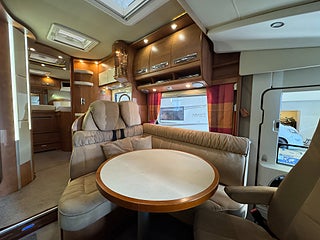 Husbil-integrerad Carthago CHIC E-LINE I 50 (3.0 180HK AUTOMAT) Långbädd, ALDE, 5-bältad! 6 av 22