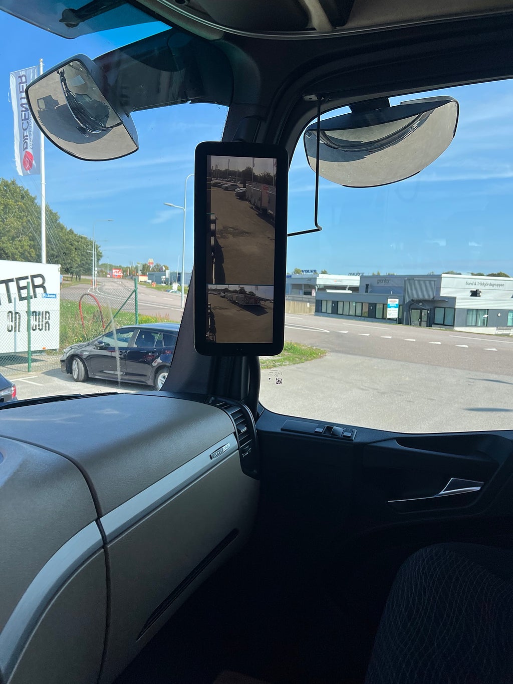 Mercedes-Benz Arocs 3251 Tridem Lastväxlare, Fullt Plogutrustad