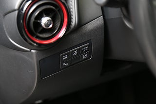 Halvkombi Mazda CX-3 23 av 26