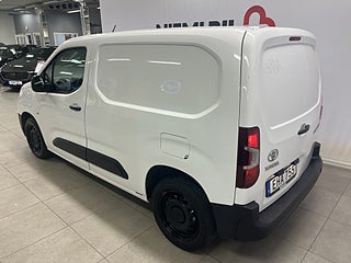 Toyota ProAce City 1.5D Skåpbil/SoV-däck/MoK-värm/Psens/MOMS