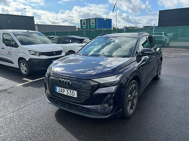 Audi Q4 E-Tron Q4 50 e-tron Quattro S line Selection Välutrust/1 ägare