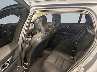 Volvo V60 D4 Momentum S&V-hjul/Kamera/Carplay/Dvärm/A.d Fart