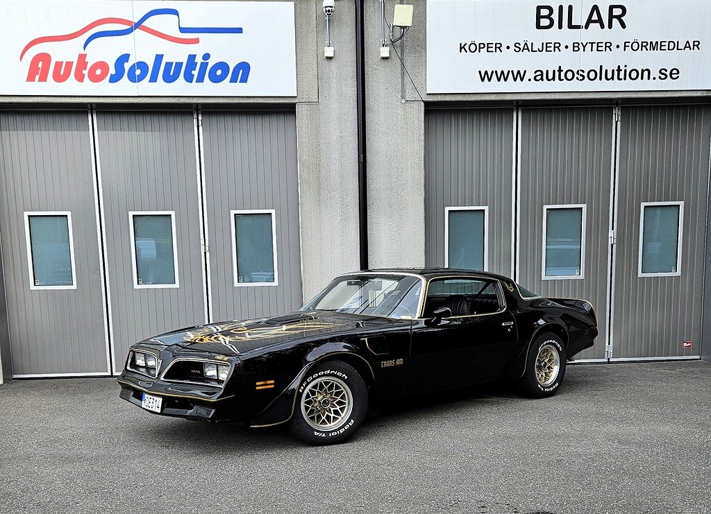 Pontiac Firebird Trans Am 6.6 V8 Smokey & The Bandit Tribute