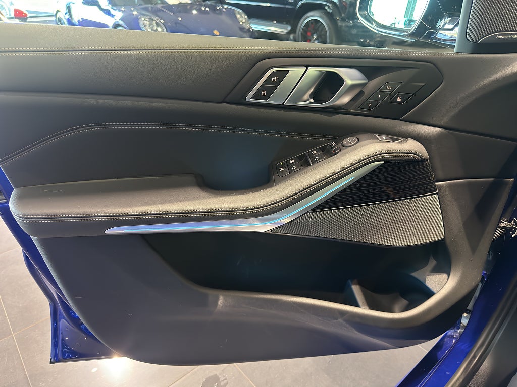 BMW X5 M60i xDrive M Sport Harman Kardon Panorma Drag - bild 10