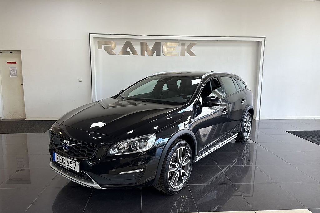 Volvo V60 Cross Country D4 AWD Geartronic Classic Summum Drag S+V Hjul b-kamera