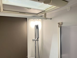 Husbil-halvintegrerad Adria CORAL SUPREME 670 SL 22 av 25