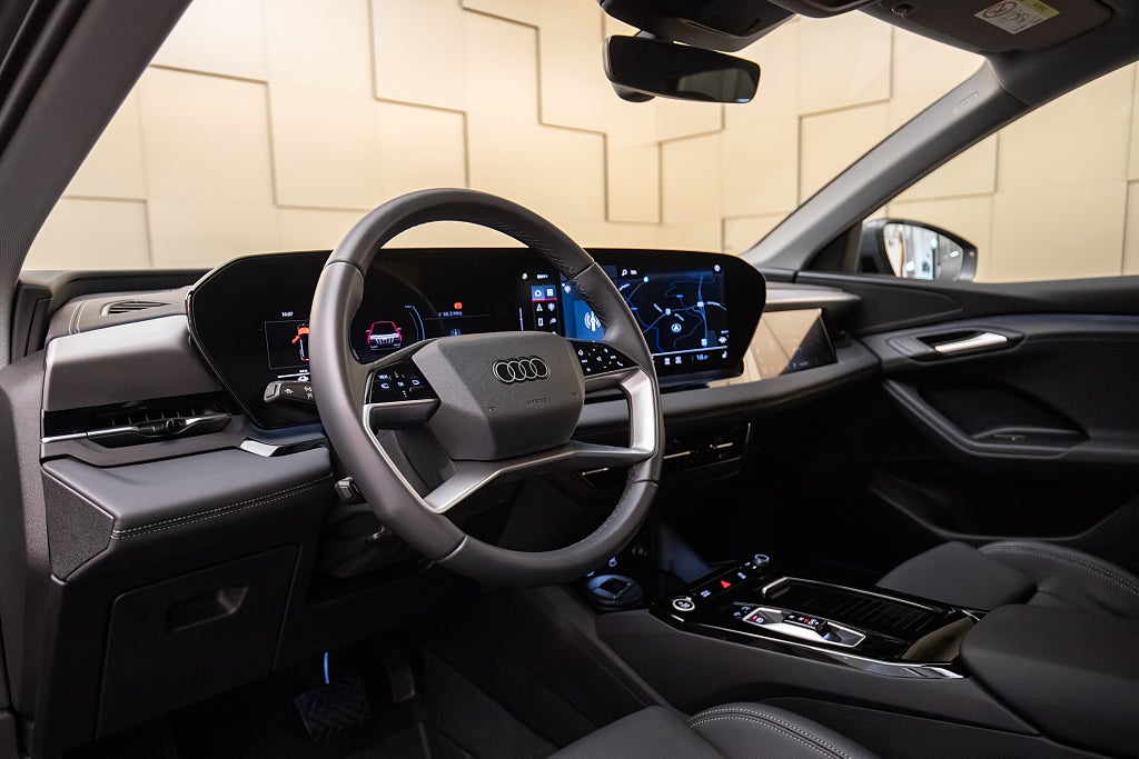 Audi Q6 E-Tron Comfort Tech Plus / Moms / Matrix / 360