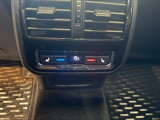 Volkswagen Arteon 2.0 TSI 4M R-line/Drag/Kamera/MoK/Navi/S&V